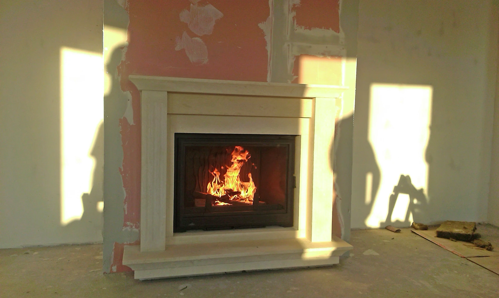 Cine construieste seminee clasice in Timisoara de calitate